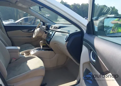 2014 Nissan Rogue Sv z USA, uszkodzony, nr VIN 5N1AT2MT0EC822973